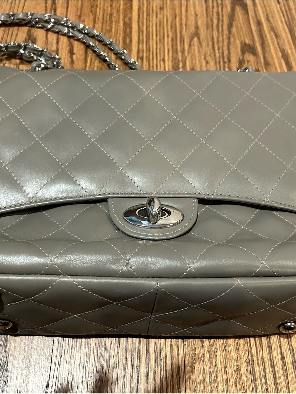 Quilted Shoulder Bag with Chain Strap - Gray